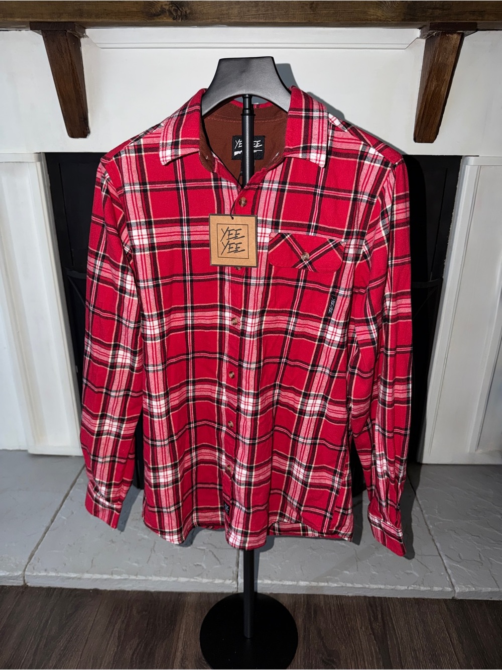 Yee Yee Apparel Field Flannel Shirt Red Plaid Button Front Unisex Medium